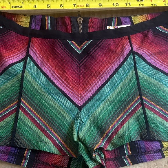 Mimi Chica Aztec Multicolor Chevron High Waist Shorts - Picture 5 of 9